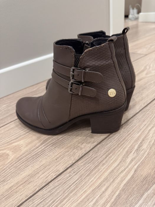 Женские сапоги 37 р