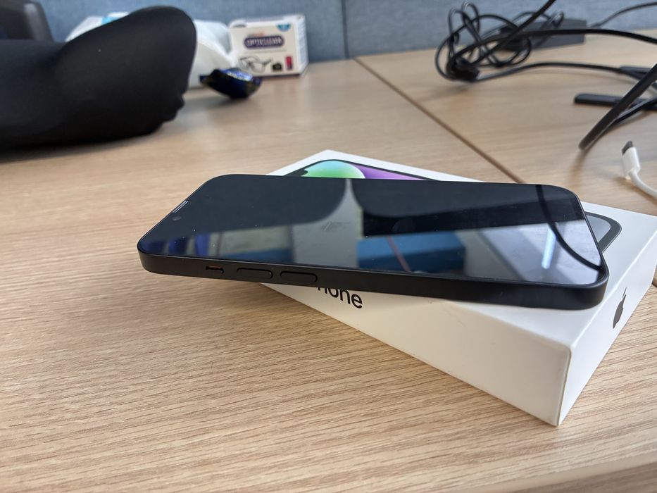 iPhone 14 128 гб e-sim 92% ёмкость