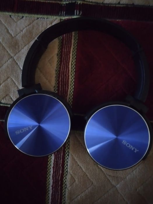 Продам Bluetooth наушники Sony