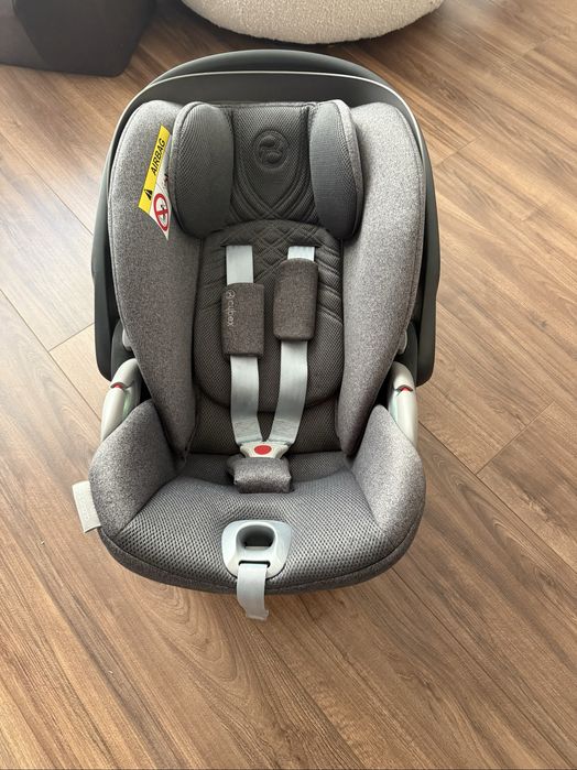 Cybex Cloud T i-Size Plus Детско столче за кола