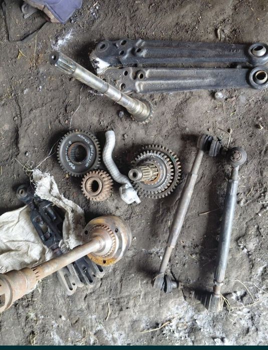 Продам запчасти на мтз 80.82