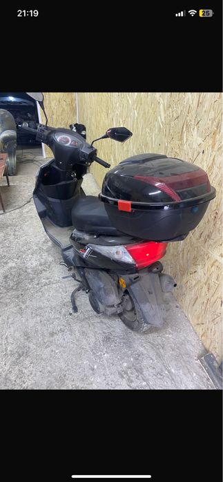 Продам скутер NOMAD 700