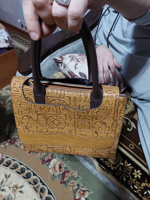 Продаётся  сумка