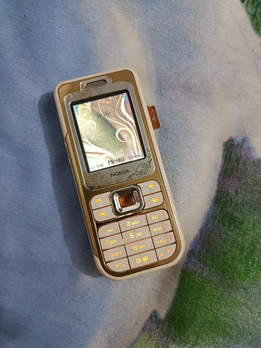 Nokia 7360 la fleur