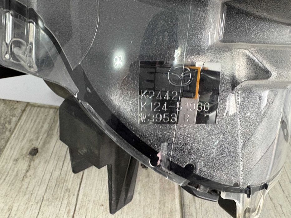 Far dreapta full led Mazda CX-5 2 dupa 2016 cod KB8N51030 Europa