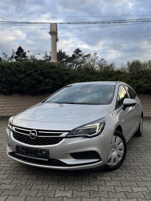 Opel Astra K 2018 / Euro 6 / Senzori parcare / Navi