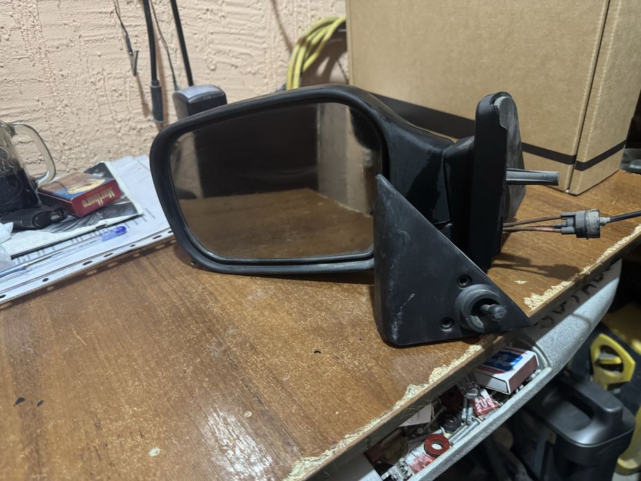 Боковое зеркало нива