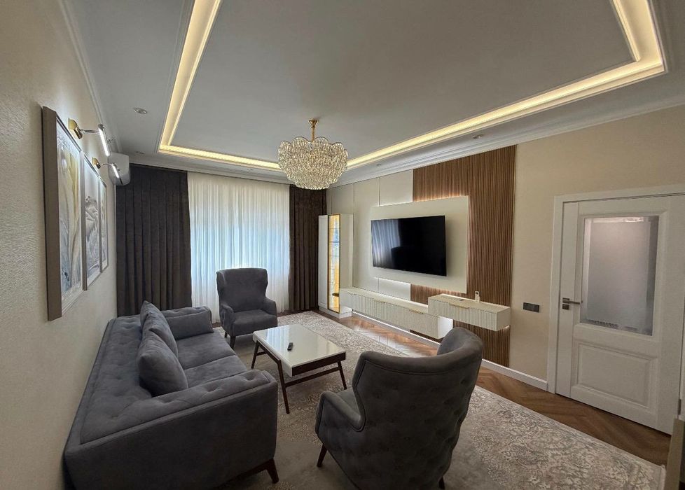 2 комнатная квартира 63 м² на улице Махтумкули — гардеробная