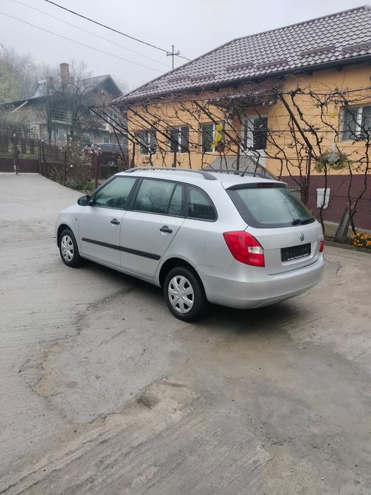 Vând Skoda Fabia euro 5