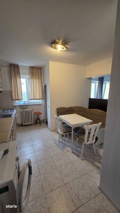 Apartament 4 camere de vanzare – Micro 15