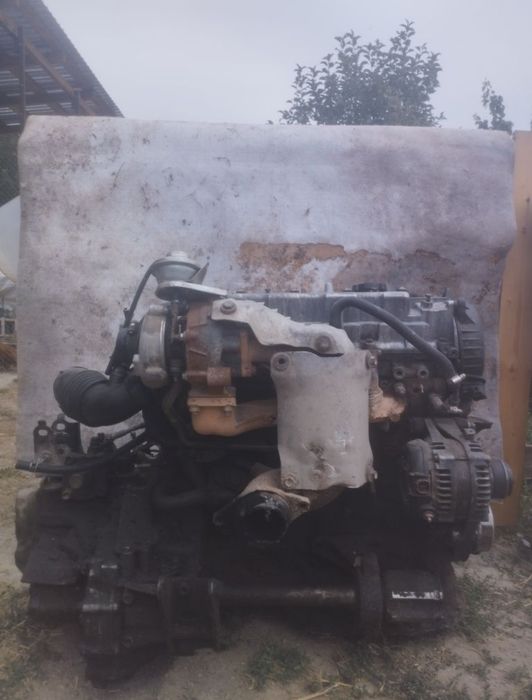 Tayota Avensis verso двигатель продается