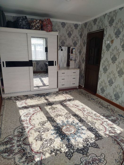 Olmazor city tarafda kvartiga 2 student qizlar ijaraga qoʻyiladi