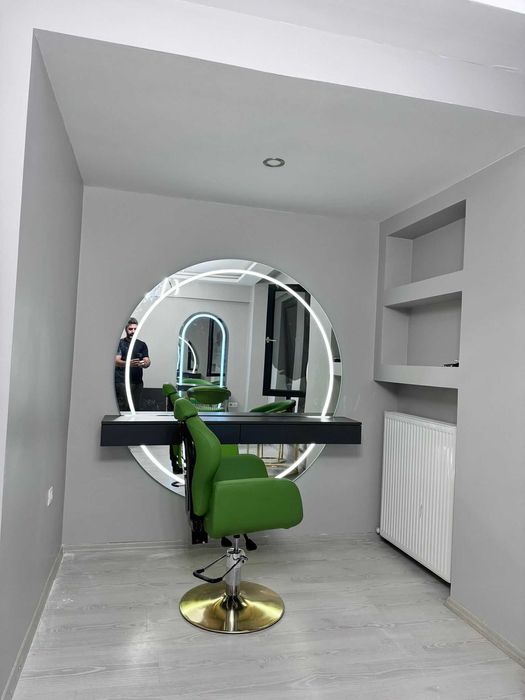 Лед огледало за фризьори и гримьори. Безплатна доставка