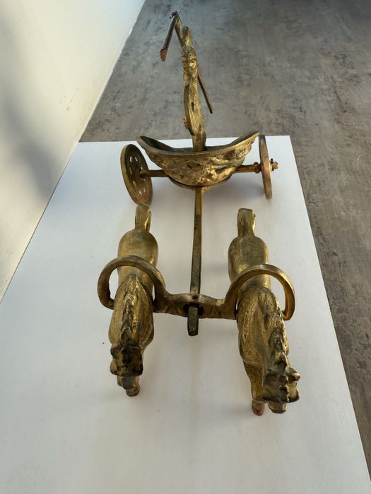 Car roman din brinz