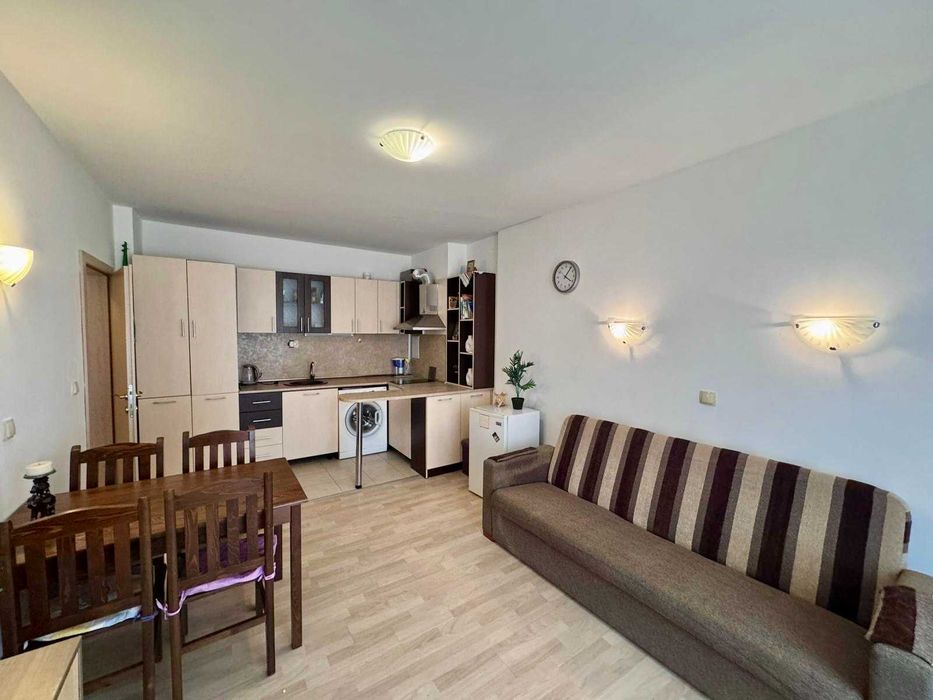 Продава се Двустаен апартамент в к.к. Слънчев бряг - 60 кв.м за 662 €/кв.м - Снимка #1