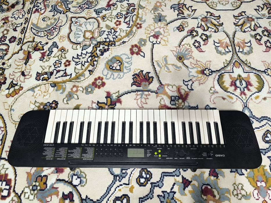 Синтезатор Casio CTK-240