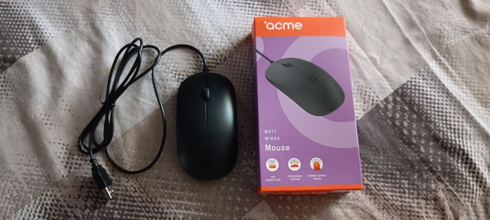 Мишки за компютър чисто нови