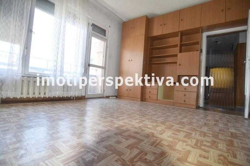 Продава се Тристаен апартамент в Пловдив, Тракия - 94 кв.м за 1086 €/кв.м - Снимка #2