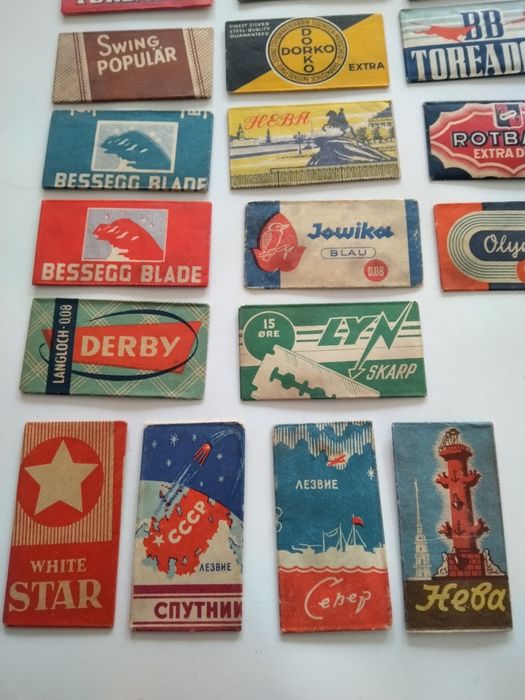 Продавам малка колекция от стари ножчета за бръснене