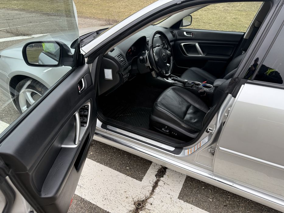 Subaru Legacy 3.0 R,245 cp, GPL