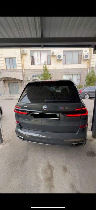 BMW X7 M60i 2022