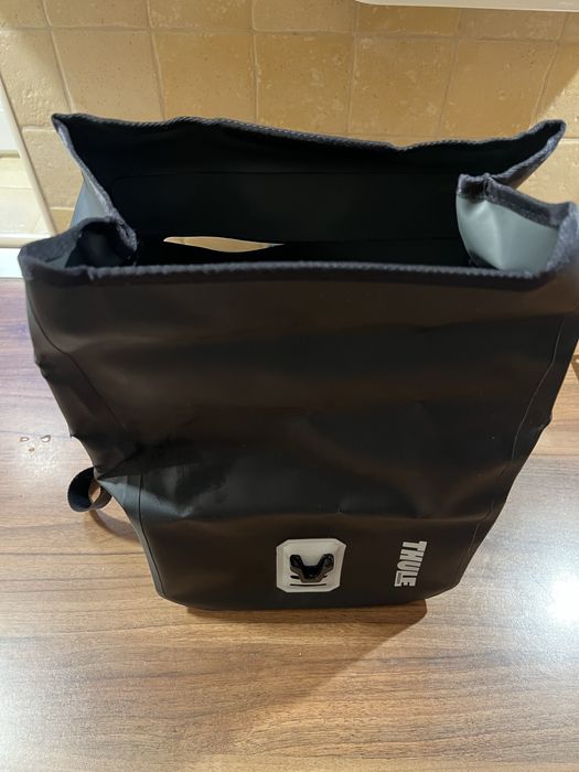 Geanta pentru ghidon bicicletă Thule Shield Handlebar Bag Black