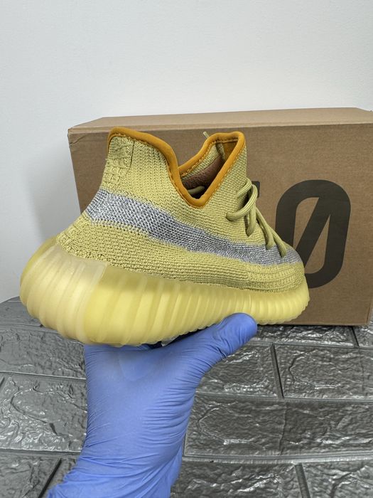 Yeezy 350 v2 Marsh