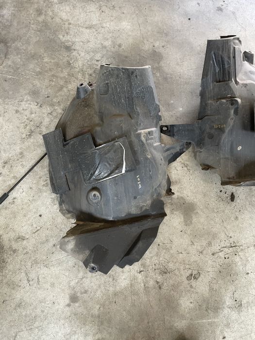 Carenaj roata / aparatoare noroi dreapta Mercedes w204 c class