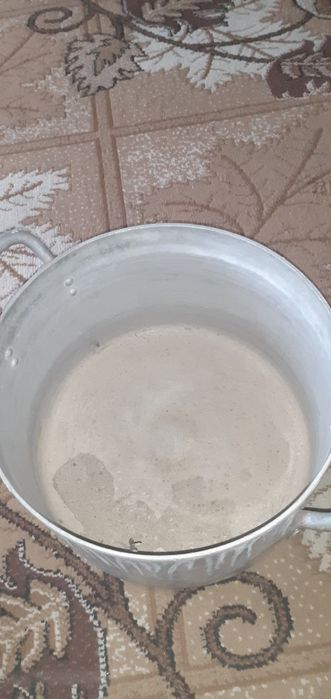 Ппродам алюминиевую кастрюлю