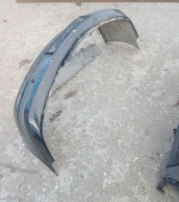 Vând bara Renault Laguna 2 , stare foarte buna, completa proiectoare , am și verde doar Rm Valcea