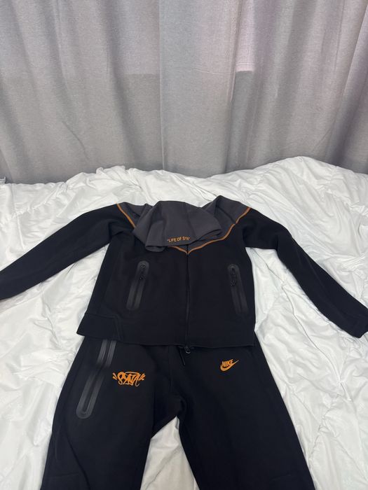 Compleu nike tech S