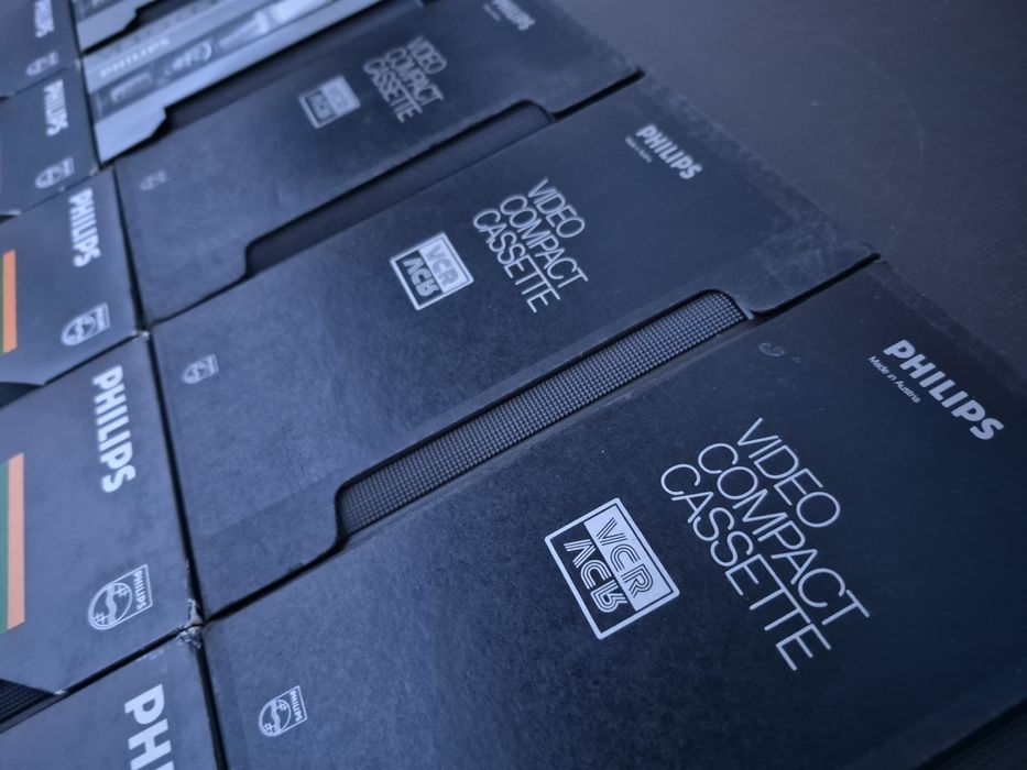 Vând lot 10 casete video 2000 VCC Philips,240,360,480minute cu filme
