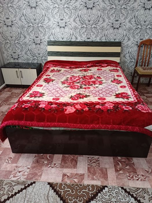 Продам спальный гарнитур