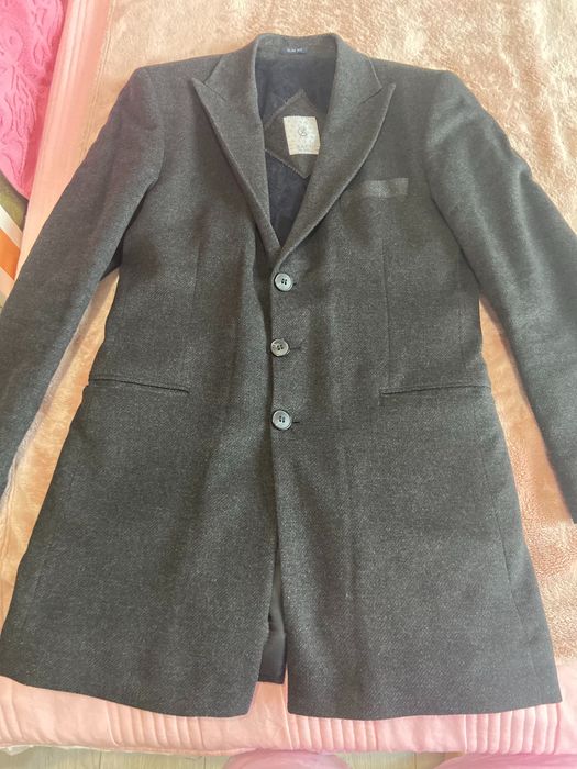 Продам итальянское пальто новое