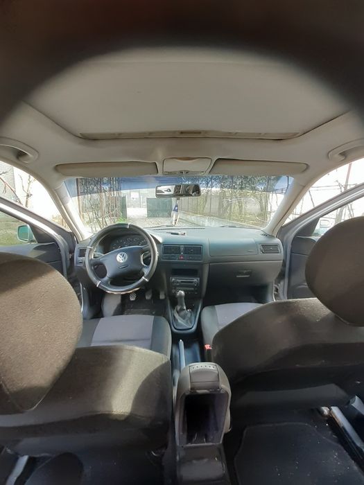 Vand golf 4 anul 2003