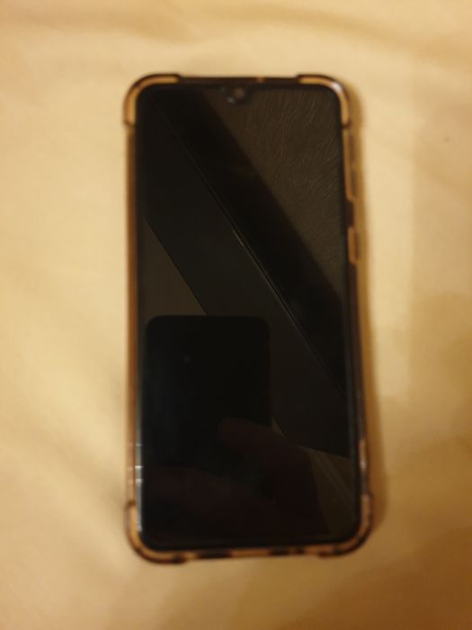 Самсунг А40 б/у продам