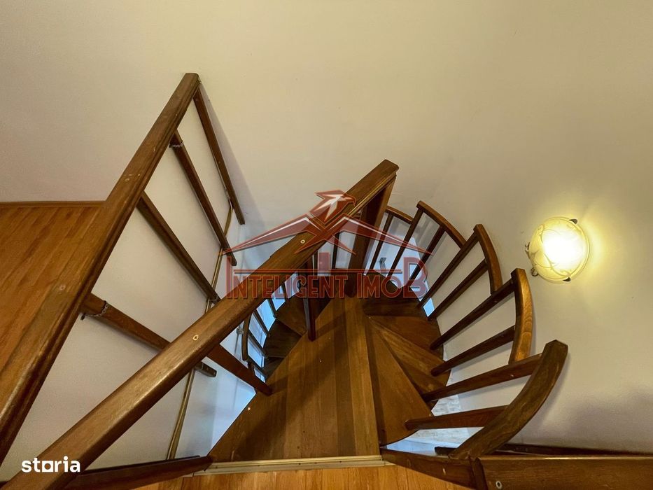 Apartament tip Duplex 3 Camere cu Vedere Panoramică și scara interioar