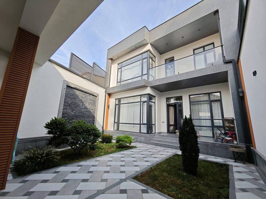 Ор-р: Центр Луначарский Продается Евро Дом Hi-Thech 600м2