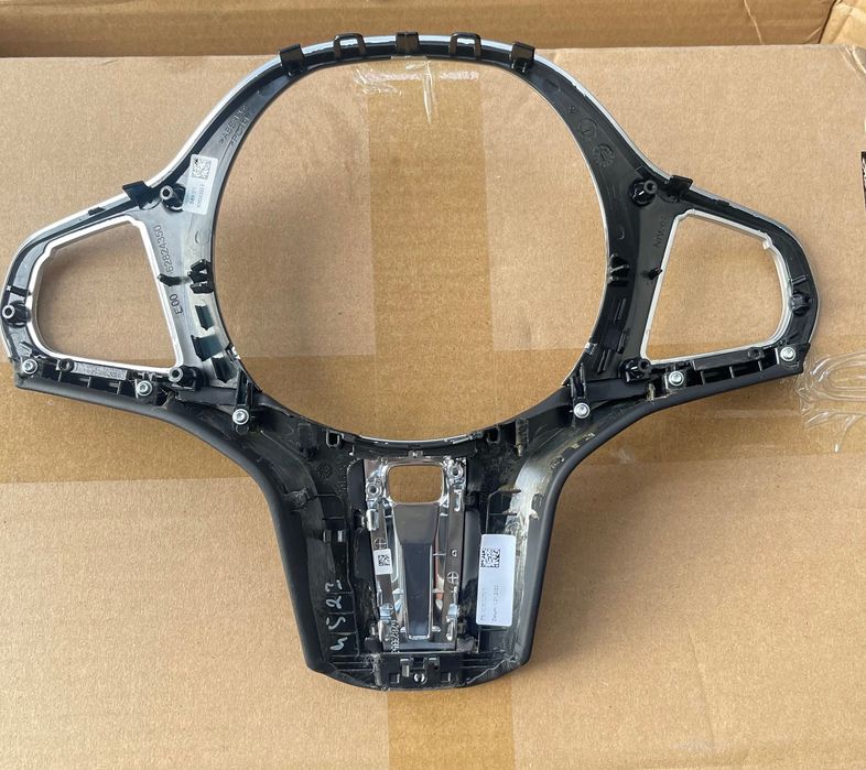 Vând ornament original trim volan BMW M - cu Încălzire și ACC si padele