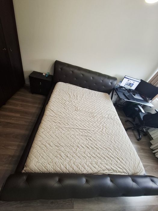 Легло / Спалня 160/200  перфектно с-е