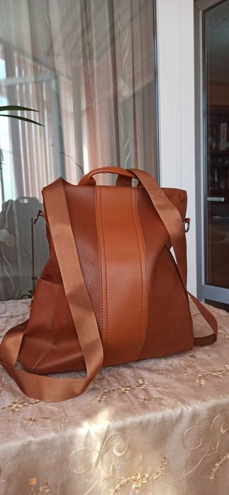 нов сак Kinder-20 лв, нов Hummel-15 лв, нова раница-20 лв.