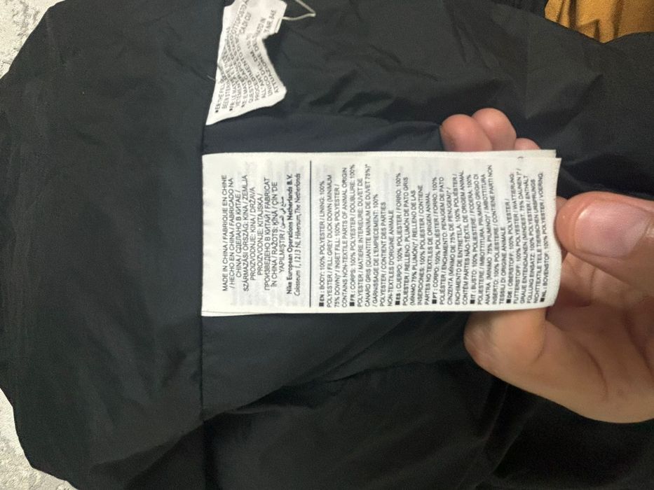 Продам куртку Nike оригинал