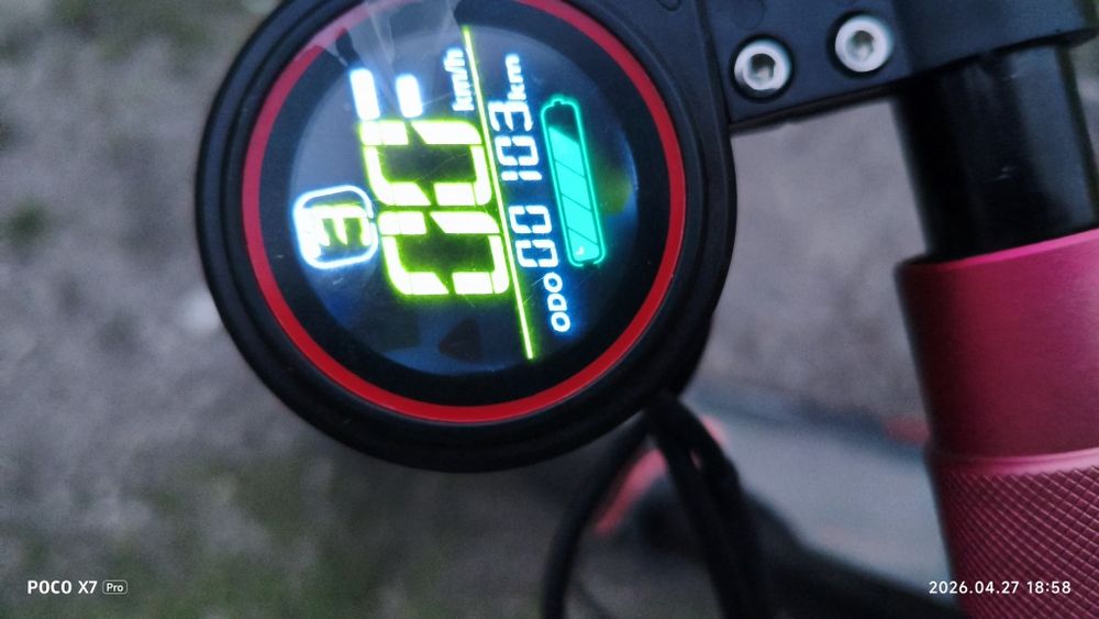 Kugo m4 pro электро самокат