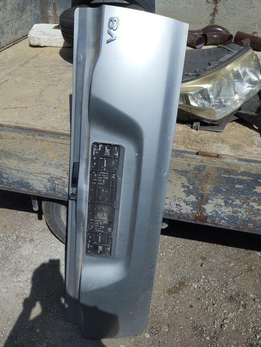 Едрогабаритни части Toyota Land Cruiser 200 Ланд Крузер