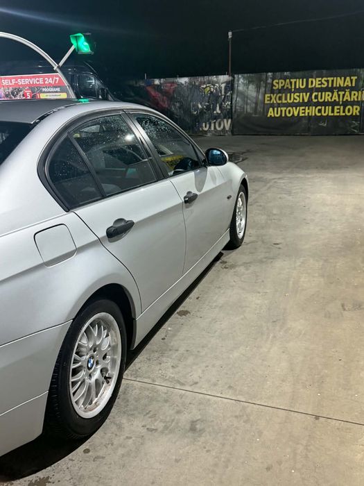 Bmw e90 320i 2006