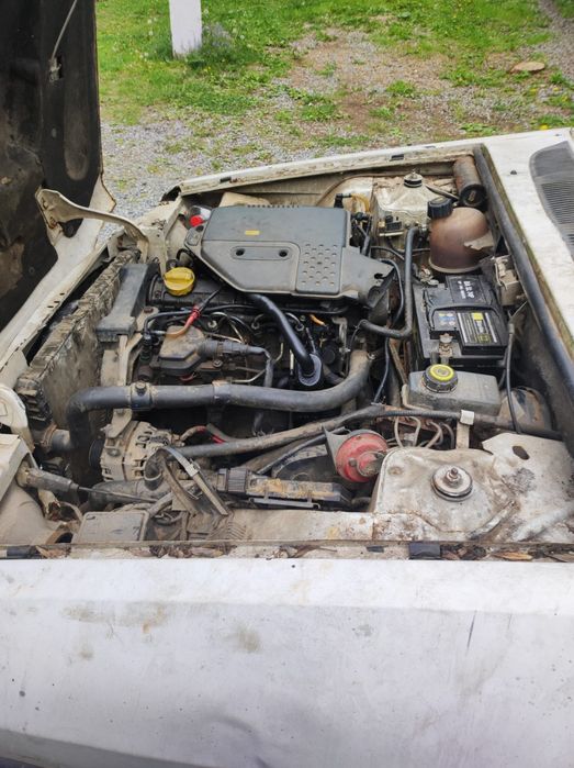 Vând motor Dacia 1'9D pikup