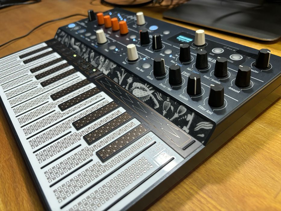 Arturia Microfreak - синтезатор с аналогов филтър