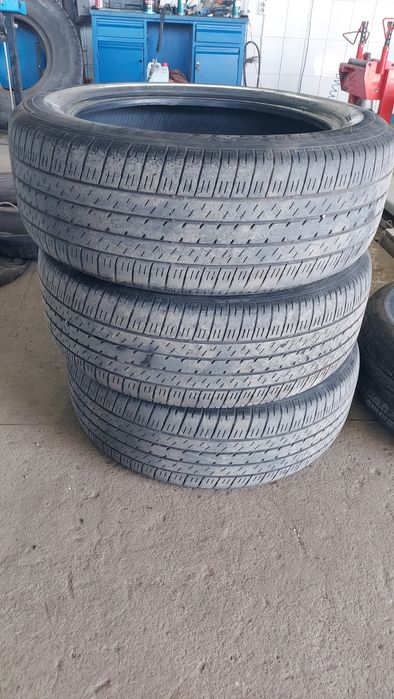 Продам шины 3 штуки Bridgestone