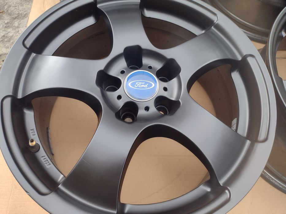 Перфектни Dezent 17-5x108 ET40 7.5j Ford  S Max