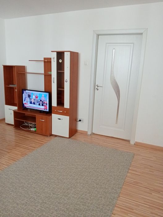 Garsoniera de închiriat